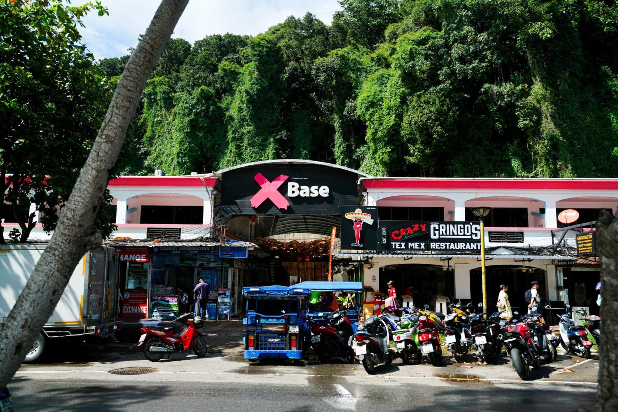 Base Party Hostel Ao Nang Eksteriør bilde