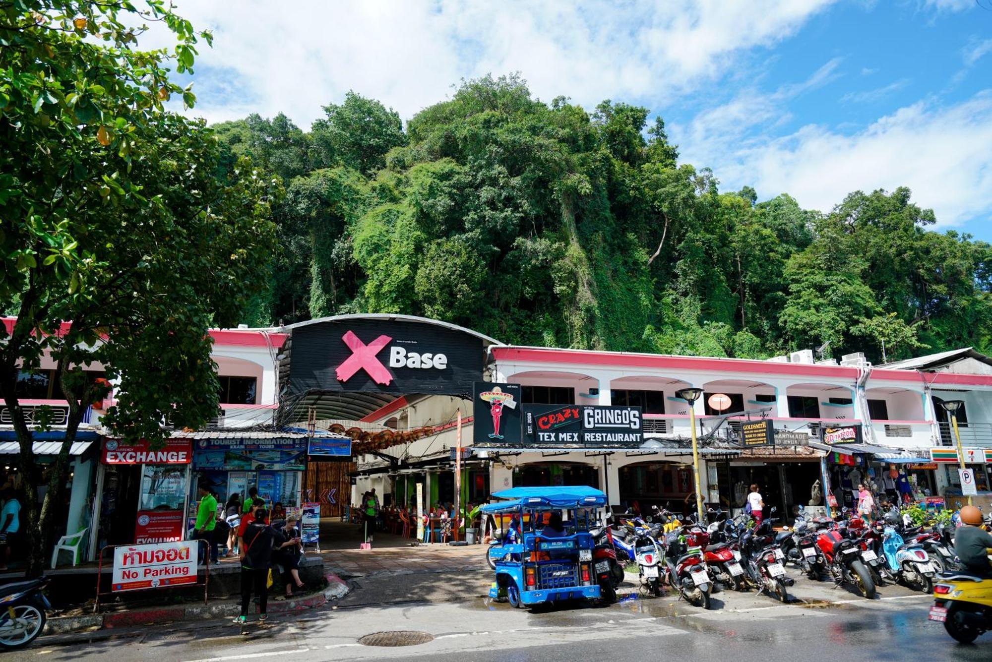 Base Party Hostel Ao Nang Eksteriør bilde